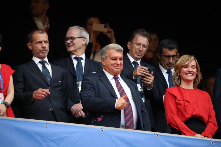 册的问题仍, P包厢的审, 表示 册的问题仍, P包厢的审, 表示